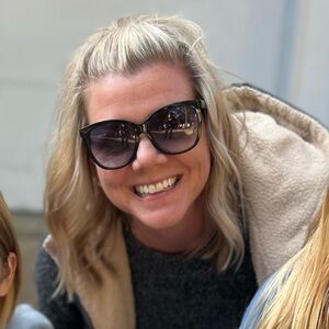 Meet your Posher, Lauren